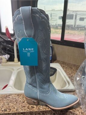 LANE Blue Embroidered Western Cowboy Boots